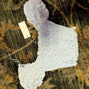 Cute puff sleeve crop top. Periwinkle. Small.